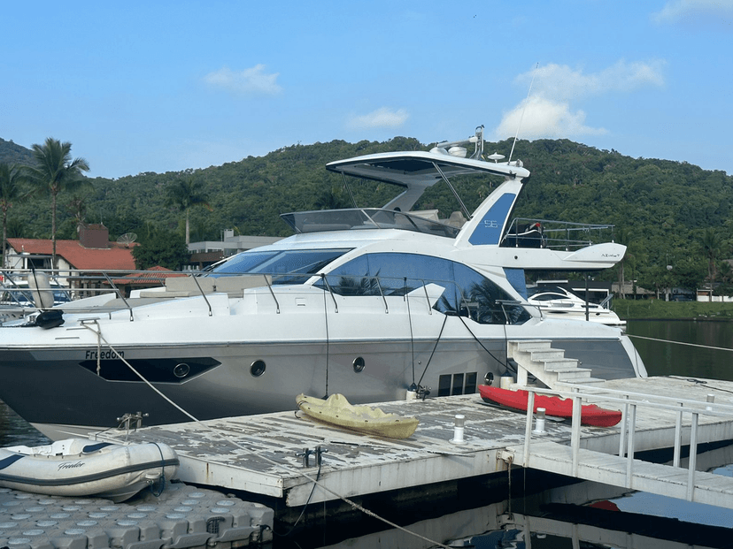 Azimut 58