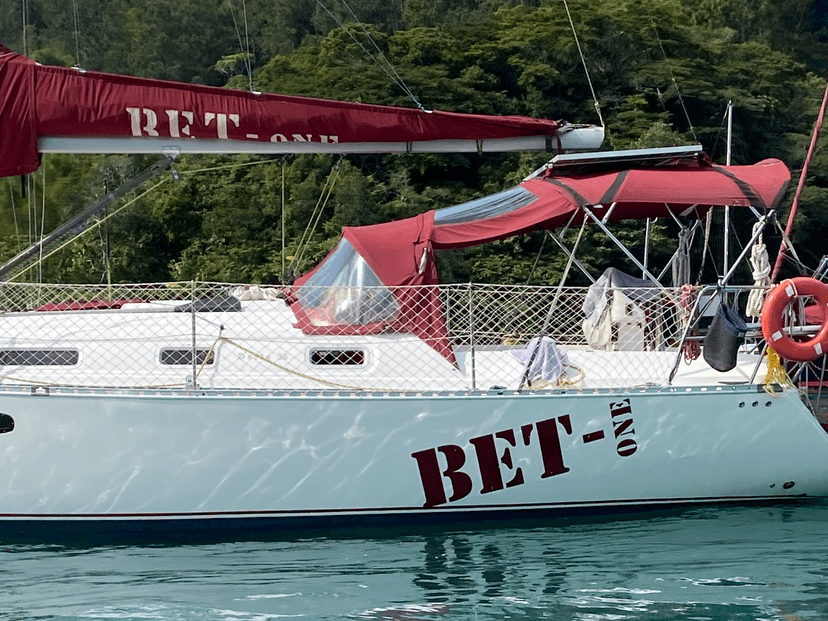 Veleiro Delta 36